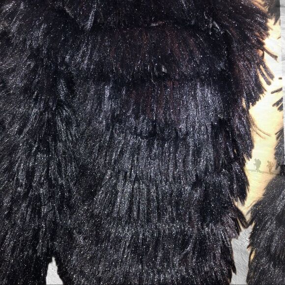 Chloah Black fuzzy parka !! Very light wei… - Picture 13 of 13